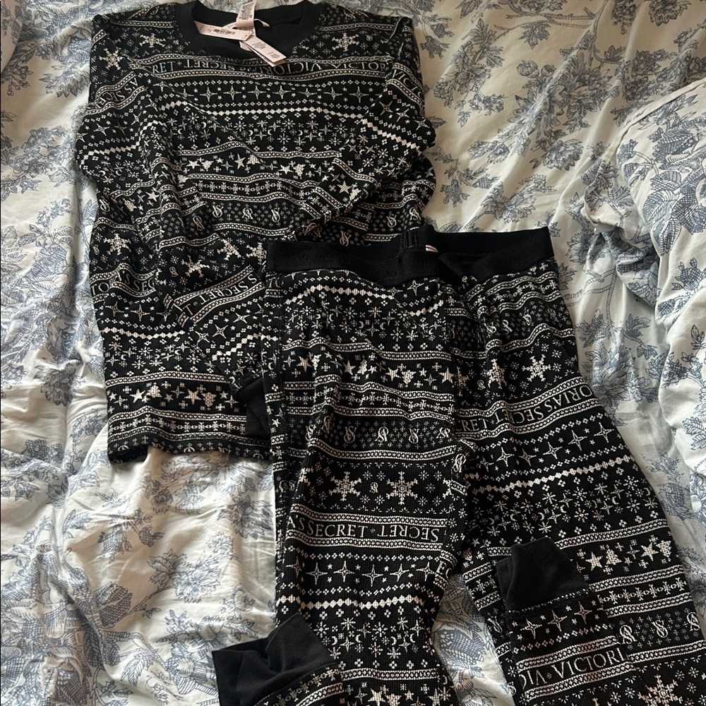 Victoria’s Secret pajama set